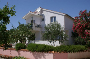 Apartments with a parking space Vodice - 4236